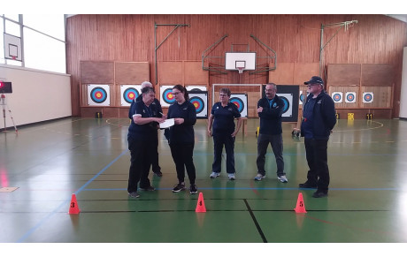 Une Arbitre de plus.